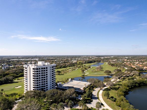 3322 Casseekey Island Road 504, Jupiter FL 33477