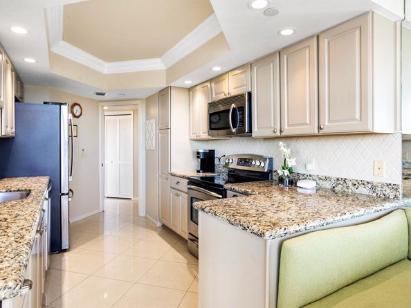 3322 Casseekey Island Road 504, Jupiter FL 33477