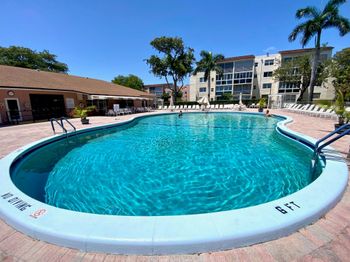 2841 Somerset Drive