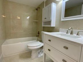 3178 Via Poinciana 402, Lake Worth FL 33467