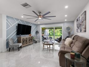21215 Lago Cir F, Boca Raton FL 33433