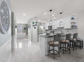21215 Lago Cir