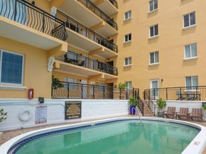1815 N Surf Rd 403, Hollywood FL 33019