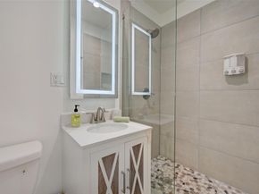 1944 NE 5th St, Deerfield Beach FL 33441