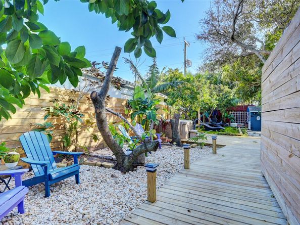 1944 NE 5th St, Deerfield Beach FL 33441