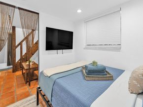 1944 NE 5th St, Deerfield Beach FL 33441