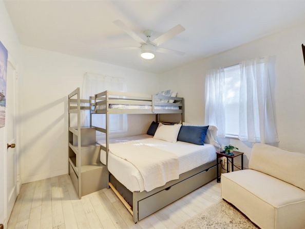 1944 NE 5th St, Deerfield Beach FL 33441