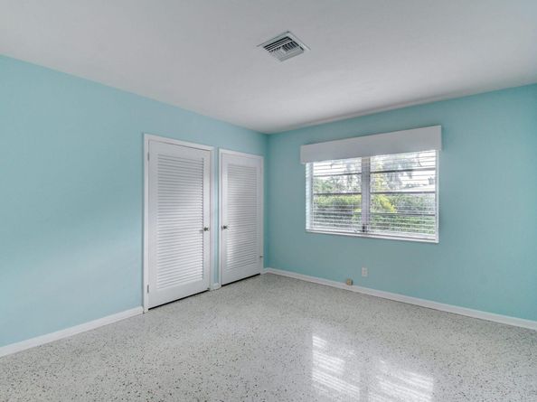 10 NE 22nd Street, Delray Beach FL 33444