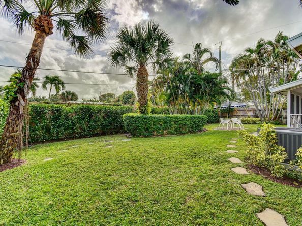 10 NE 22nd Street, Delray Beach FL 33444
