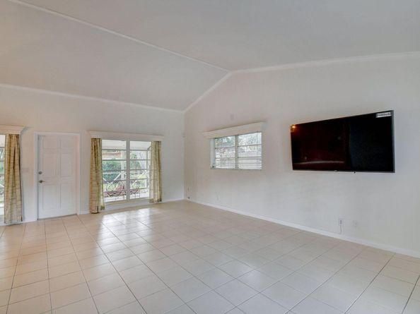 10 NE 22nd Street, Delray Beach FL 33444
