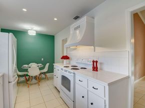 10 NE 22nd Street, Delray Beach FL 33444