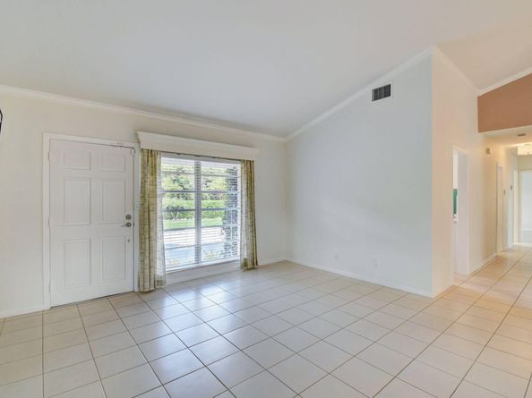 10 NE 22nd Street, Delray Beach FL 33444