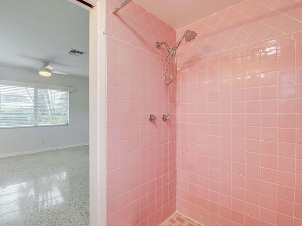 10 NE 22nd Street, Delray Beach FL 33444
