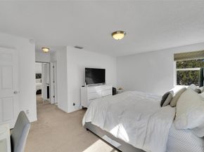 10615 NW 12th Ct, Plantation FL 33322