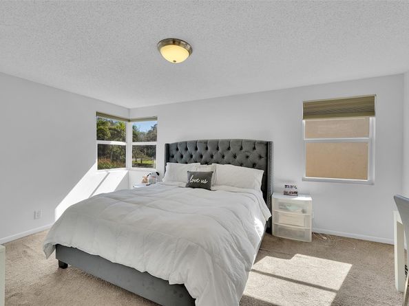 10615 NW 12th Ct, Plantation FL 33322