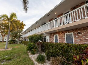 750 Pine Dr 11, Pompano Beach FL 33060