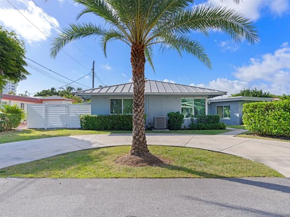 2000 SE 26th Ave, Fort Lauderdale FL 33316