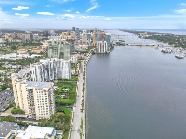1801 S Flagler Drive 1804, West Palm Beach FL 33401