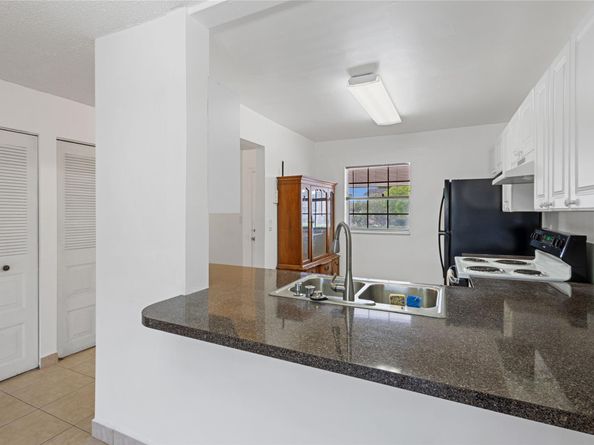 3250 NW 85th Ave 16, Coral Springs FL 33065