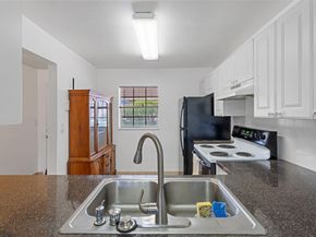 3250 NW 85th Ave 16, Coral Springs FL 33065