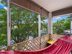 1681 NW 70th Ave 302, Plantation FL 33313