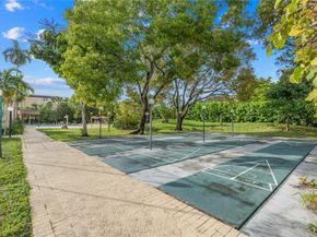 1681 NW 70th Ave 302, Plantation FL 33313