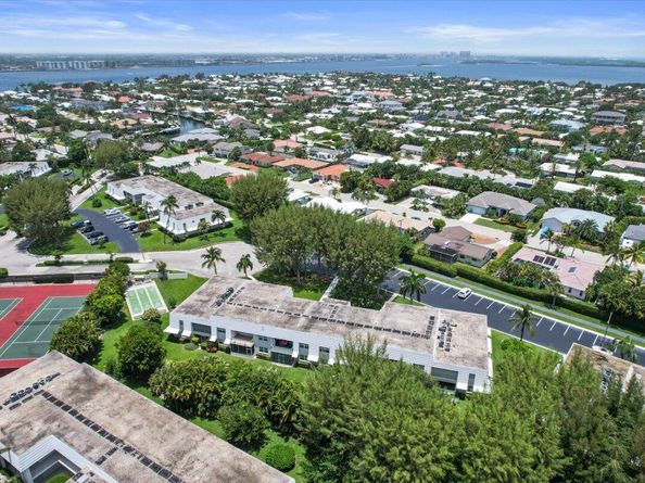 1252 N Sugar Sands Boulevard 132, Riviera Beach FL 33404