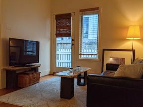 4204 Stanford Street, Houston TX 77006