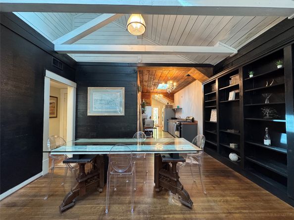 4204 Stanford Street, Houston TX 77006