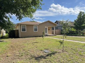 216 Gale Street, Houston TX 77009