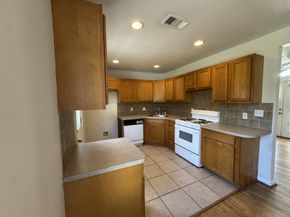 216 Gale Street, Houston TX 77009