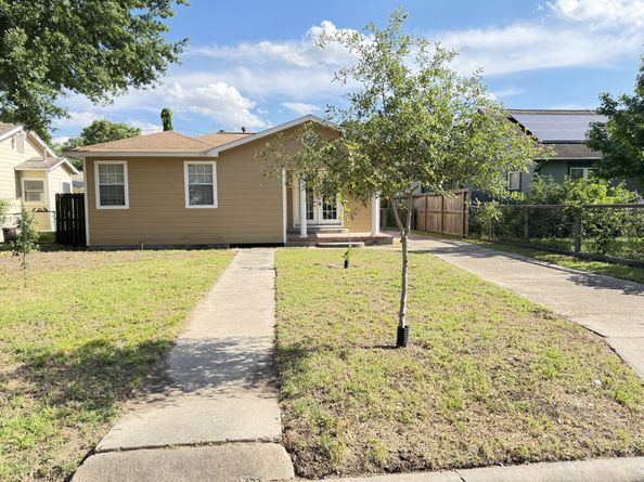 216 Gale Street, Houston TX 77009