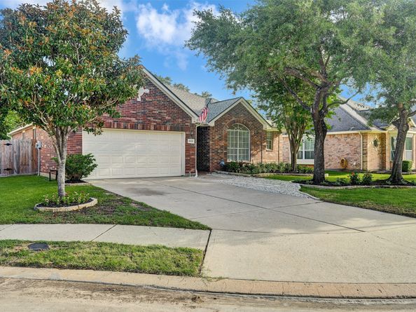 20434 Willow Trace Drive, Cypress TX 77433