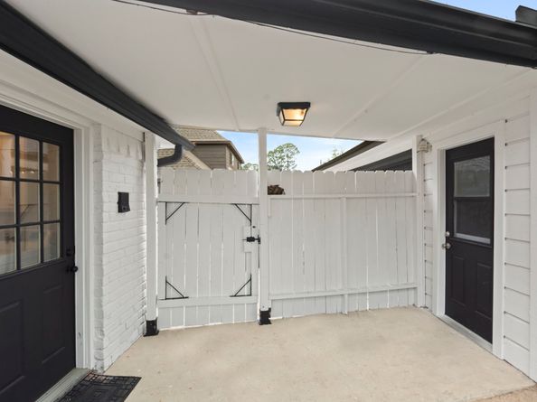 9222 New Forest Road, Spring TX 77379