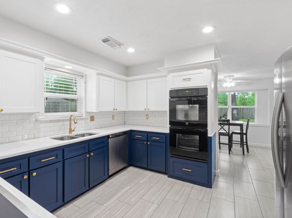 9222 New Forest Road, Spring TX 77379
