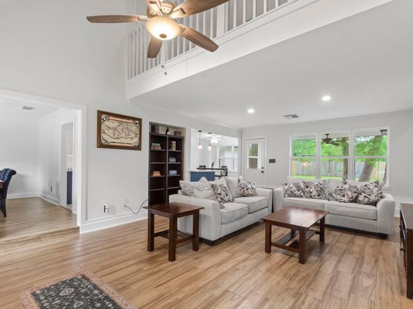9222 New Forest Road, Spring TX 77379