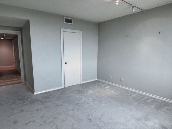 14655 Champion Forest Drive 1102, Houston TX 77069