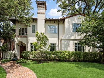 1915 Kirby Drive