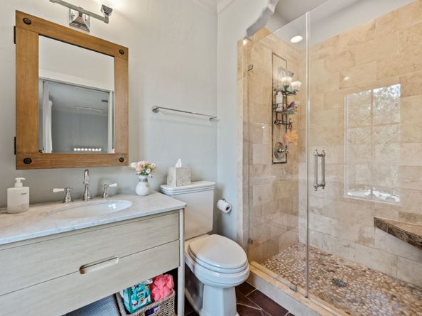 1915 Kirby Drive, Houston TX 77019