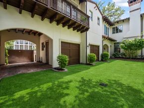 1915 Kirby Drive, Houston TX 77019