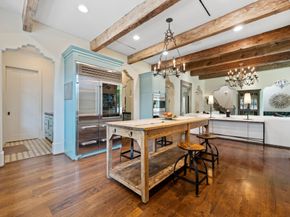 1915 Kirby Drive, Houston TX 77019