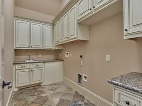 61 Parkgate, Shenandoah TX 77381