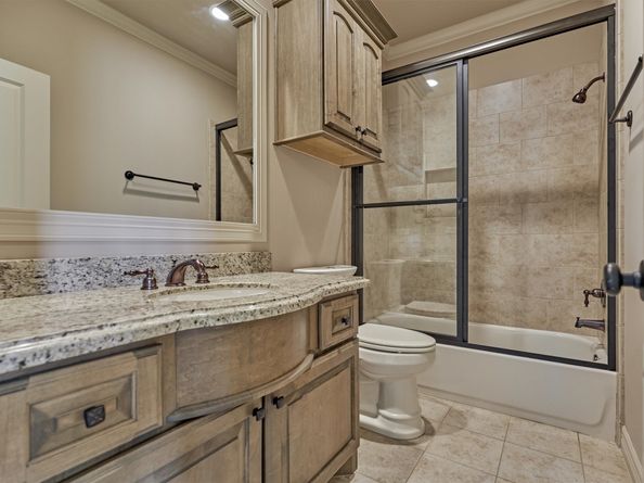 61 Parkgate, Shenandoah TX 77381
