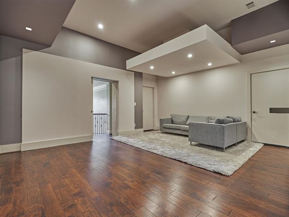 61 Parkgate, Shenandoah TX 77381