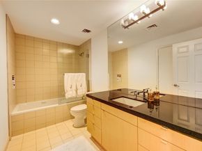 14 Greenway Plaza 19P, Houston TX 77046