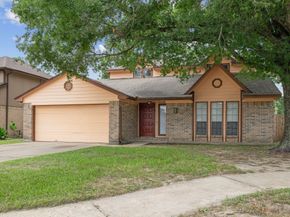 12115 Essenbruk Drive, Houston TX 77066