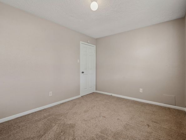 12115 Essenbruk Drive, Houston TX 77066