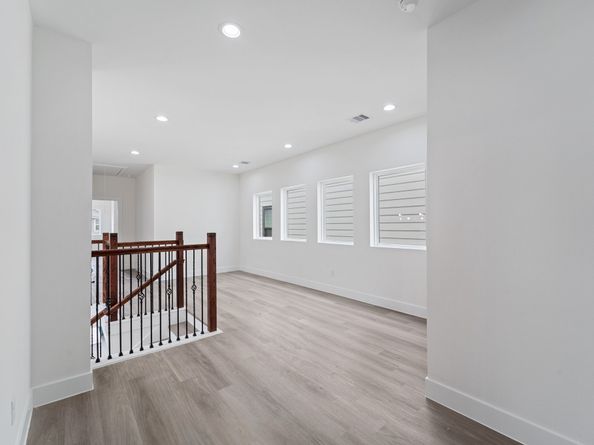 7709 Willow Street, Houston TX 77088