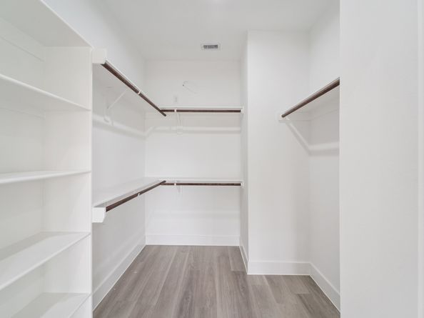 7709 Willow Street, Houston TX 77088