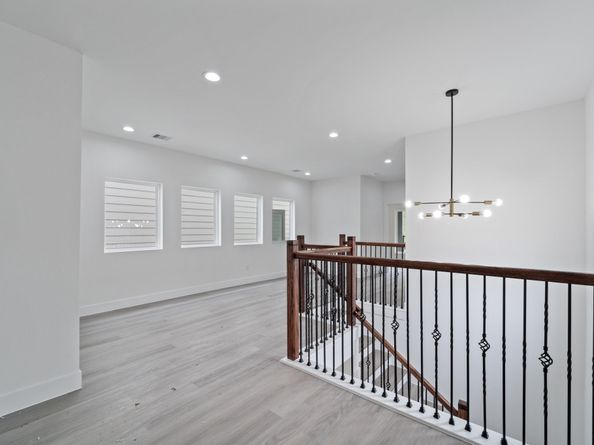 7709 Willow Street, Houston TX 77088